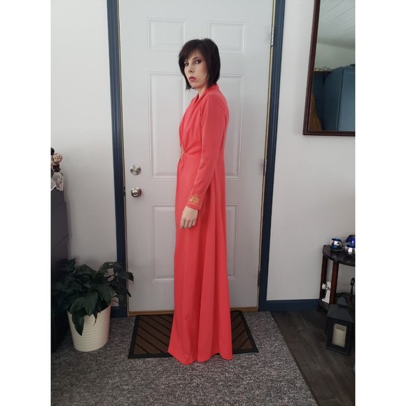 70s‎ Pink Gown - Picture 2 of 12